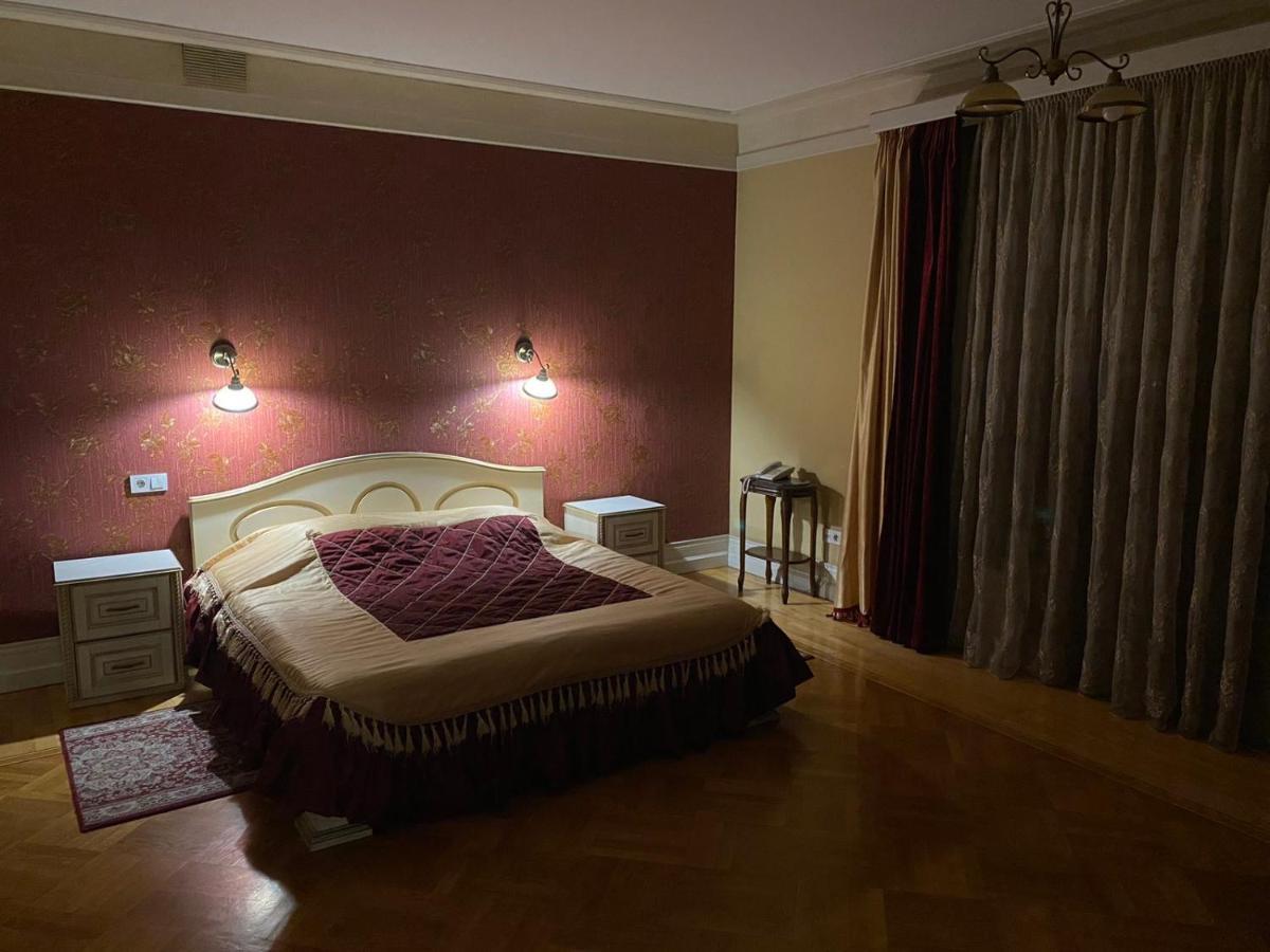 Fontush Boutique Hotel Iwano-Frankiwsk Exterior foto